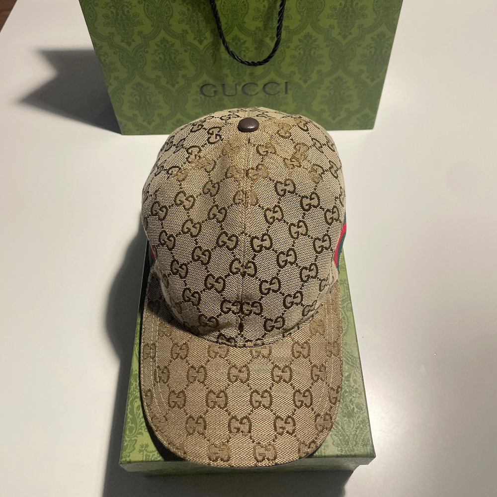 GUCCI  BASEBALL CAP